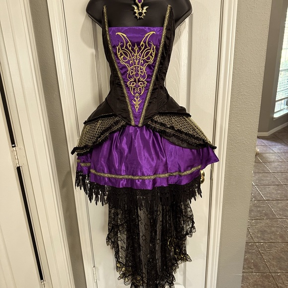 Sexy Purple and Black Wig - Picture 5 of 6